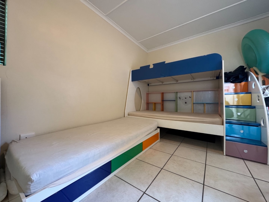  Bedroom Property for Sale in Signal Hill Western Cape